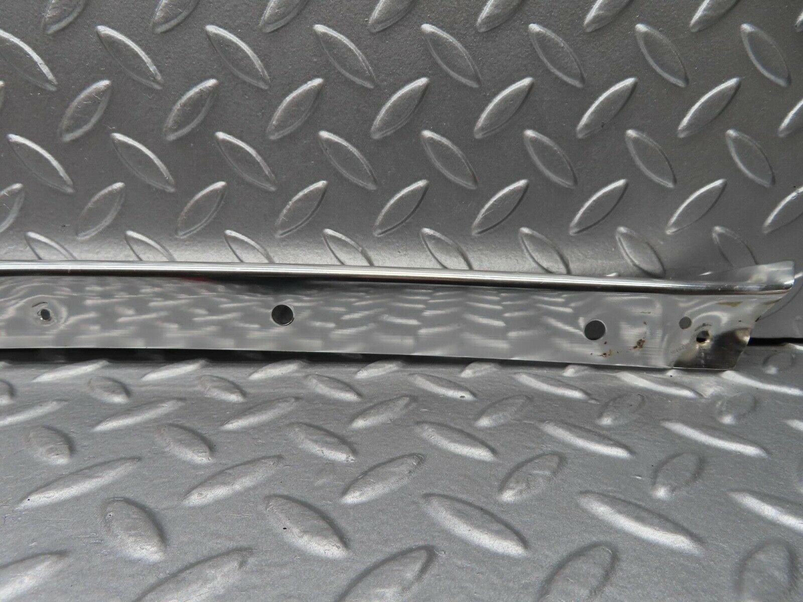 14089 Mercedes-Benz C107 280SLC Roof Chrome Moulding Trim Right Side