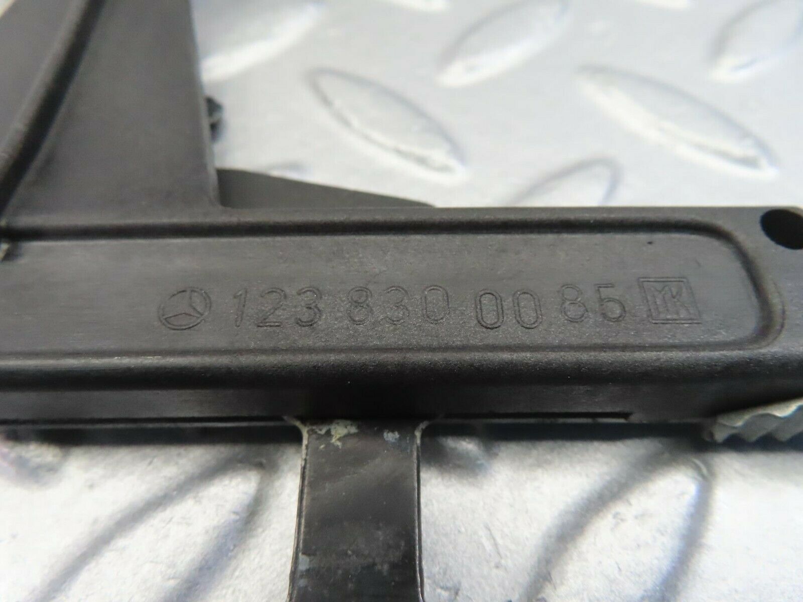 10017 Mercedes-Benz C123 230CE Coupe Heater Control Switch 1238300085