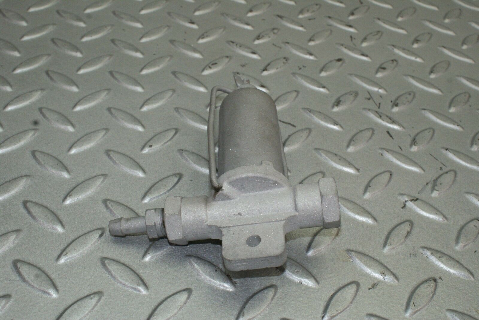 2587 Mercedes-Benz W105 219 PONTON Fuel Filter 0004778301