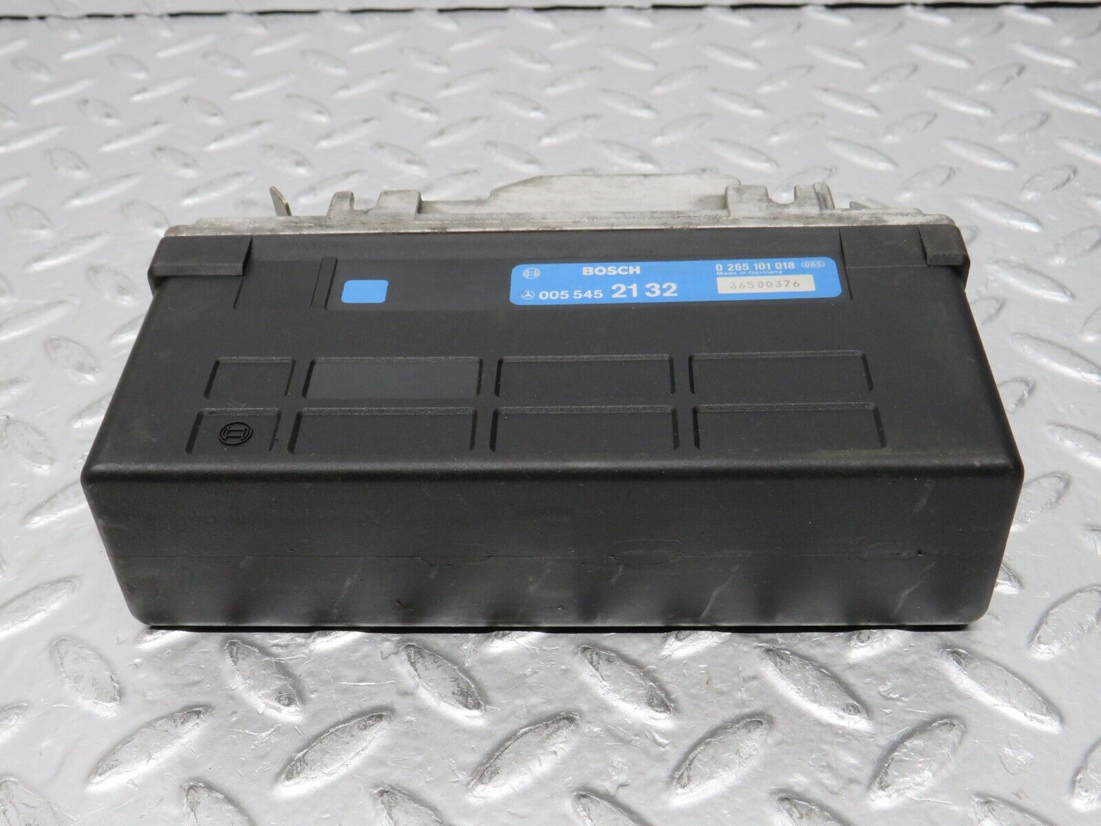 31703 Mercedes-Benz W201 190LE 1.8L ABS Control Unit Bosch 0055452132 0265101018