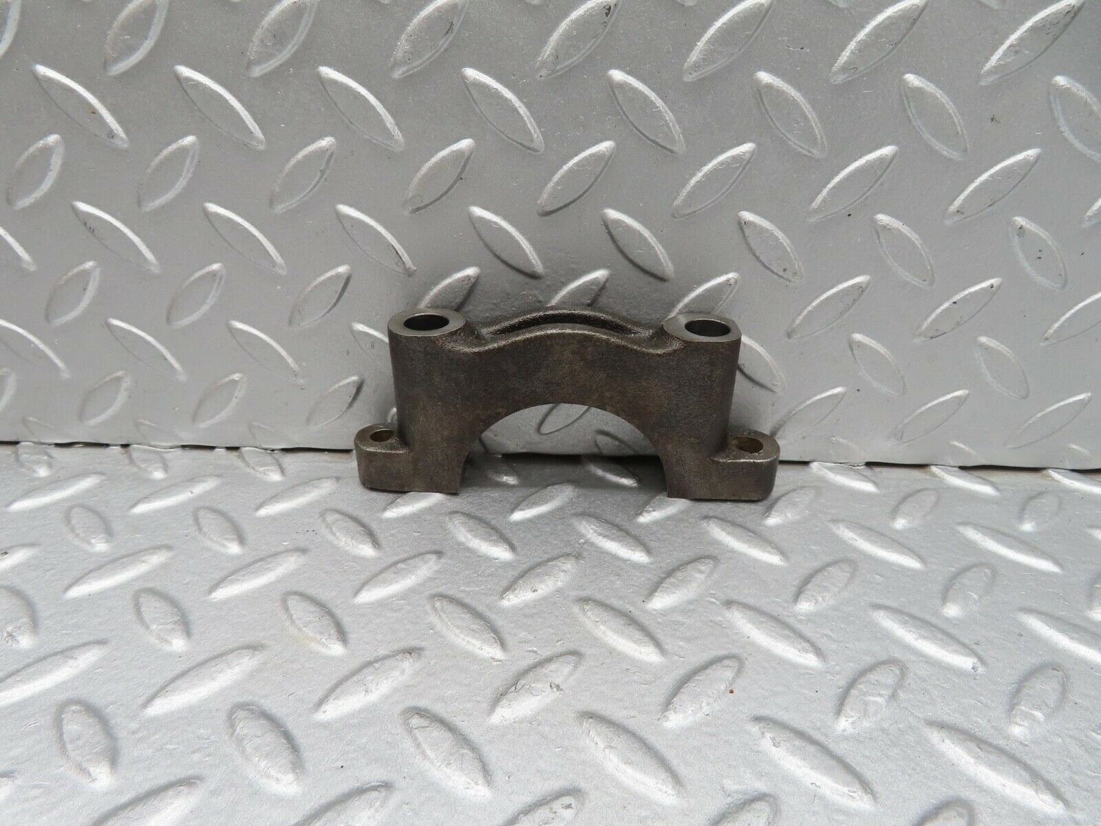 12875 Mercedes-Benz W111 220SE Crankshaft Bearing Holder Block 1800110011