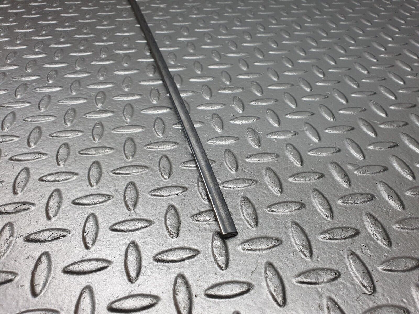 41299 Mercedes-Benz S124 E220 Wagon Tailgate Handle Chrome Moulding Trim