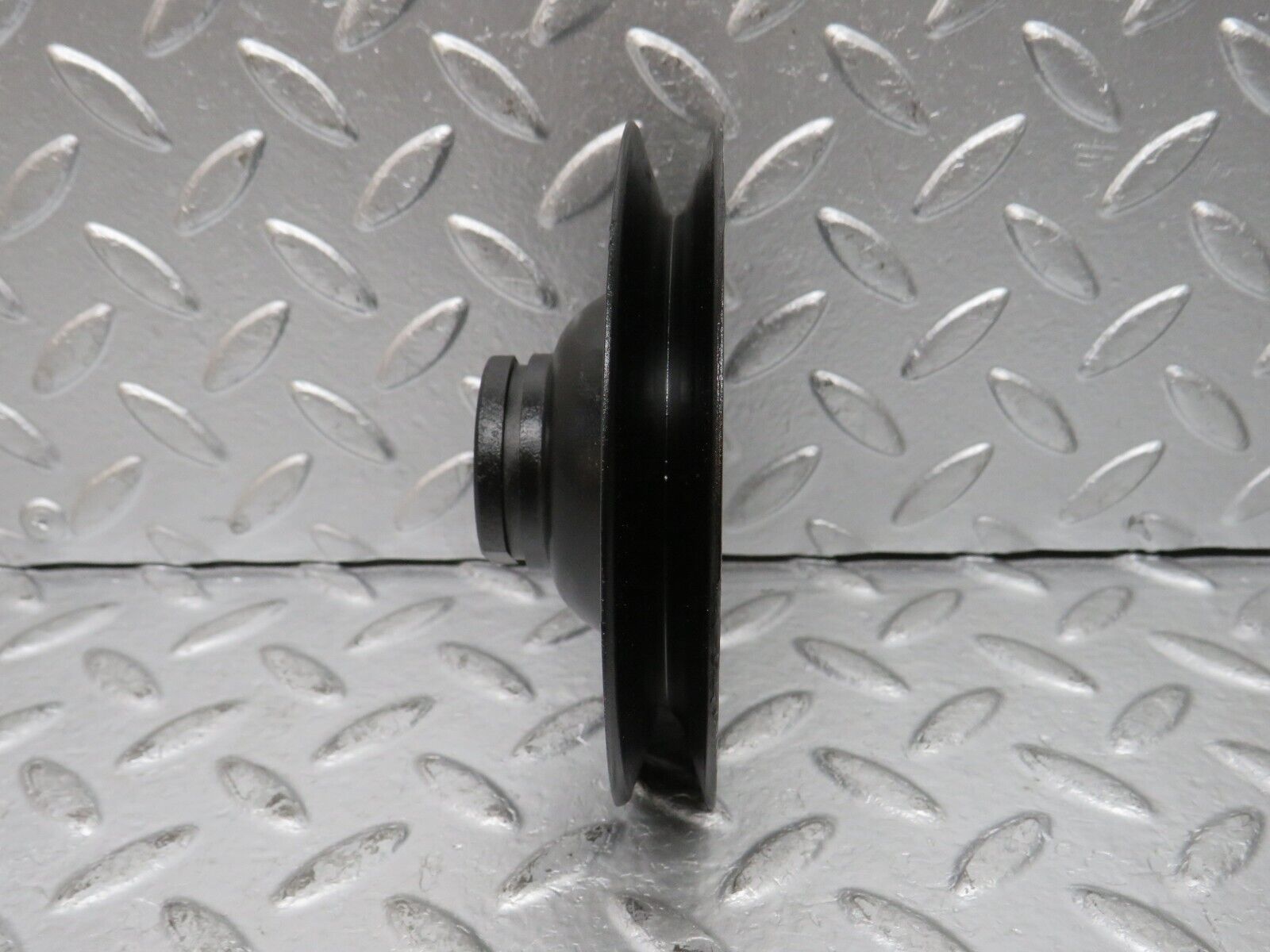 29881 Mercedes-Benz W123 230E Power Steering Pump Pulley 1022300015