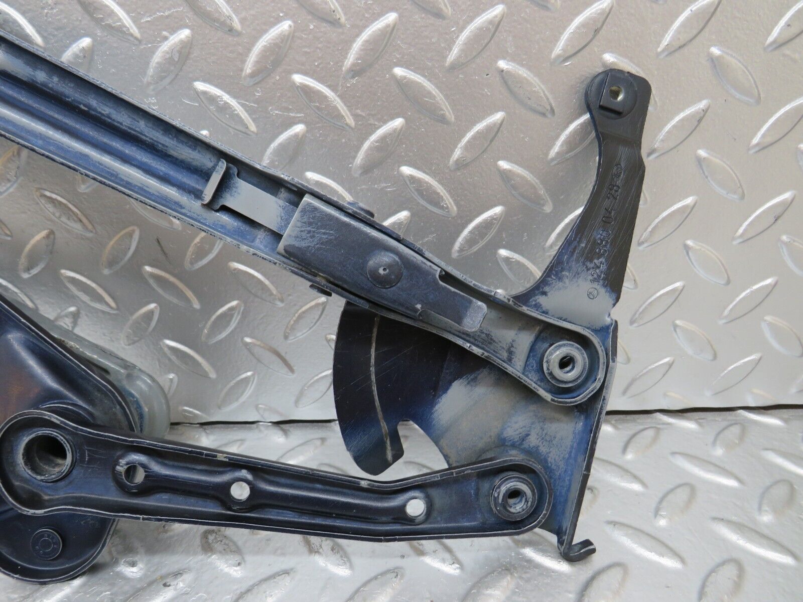 25666 Mercedes-Benz W124 280E Bonnet Hinge Right 1298870274