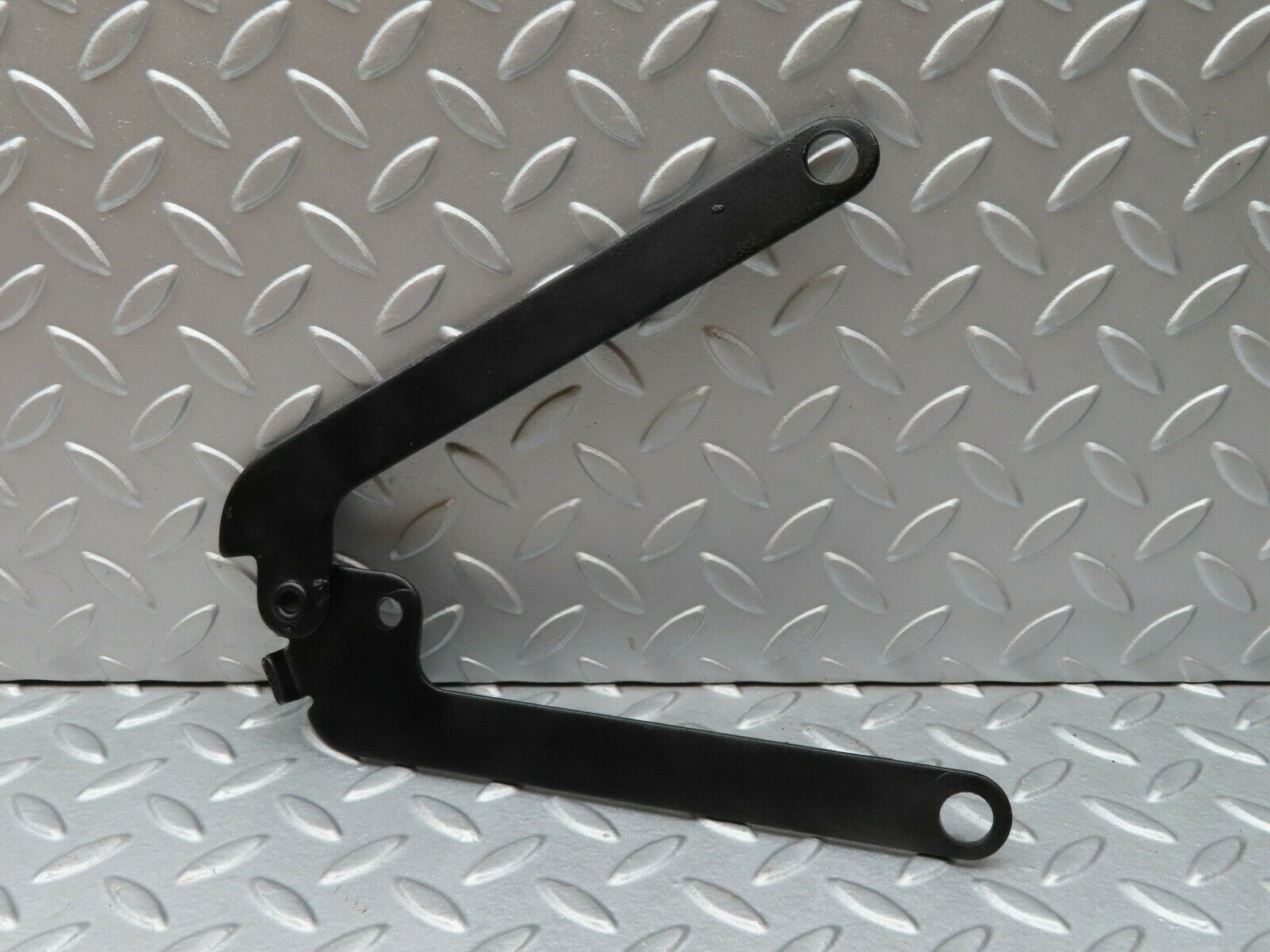 4711 Mercedes-Benz W114 280CE Coupe Right Bonnet Hinge