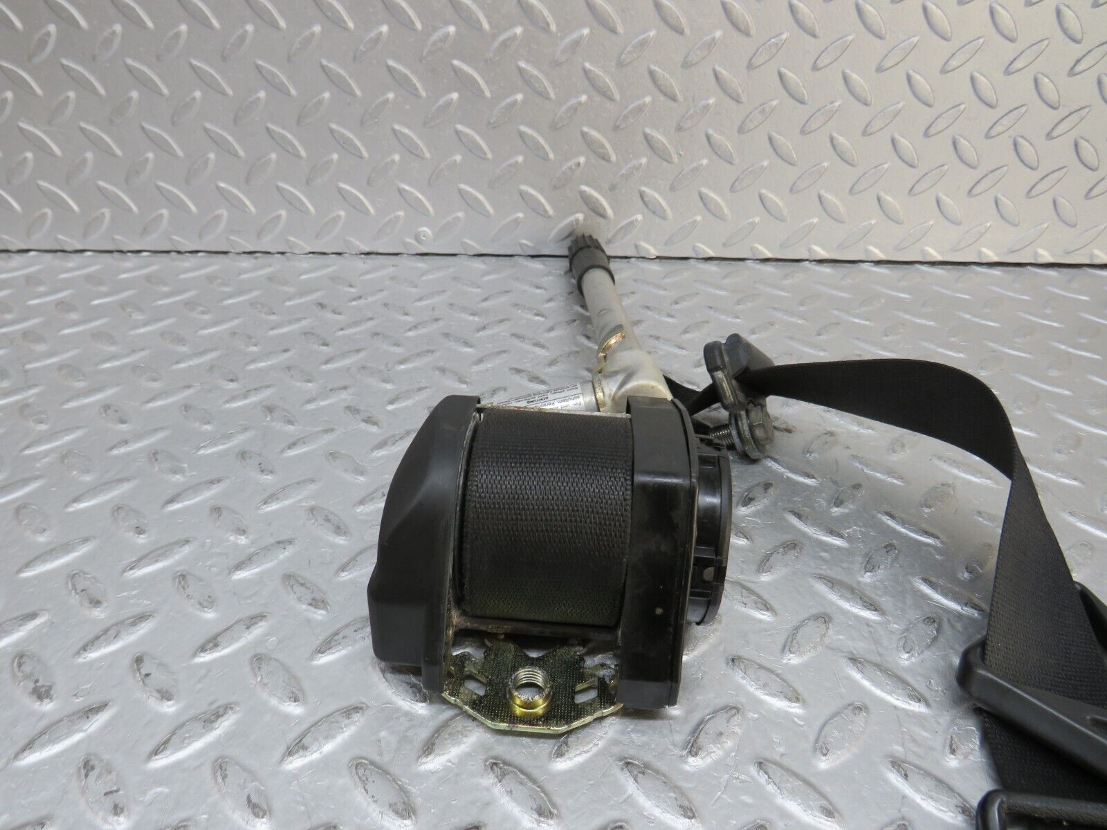 37164 Mercedes-Benz C126 420SEC Coupe Front Left Seat Belt No Buckle 1268606886