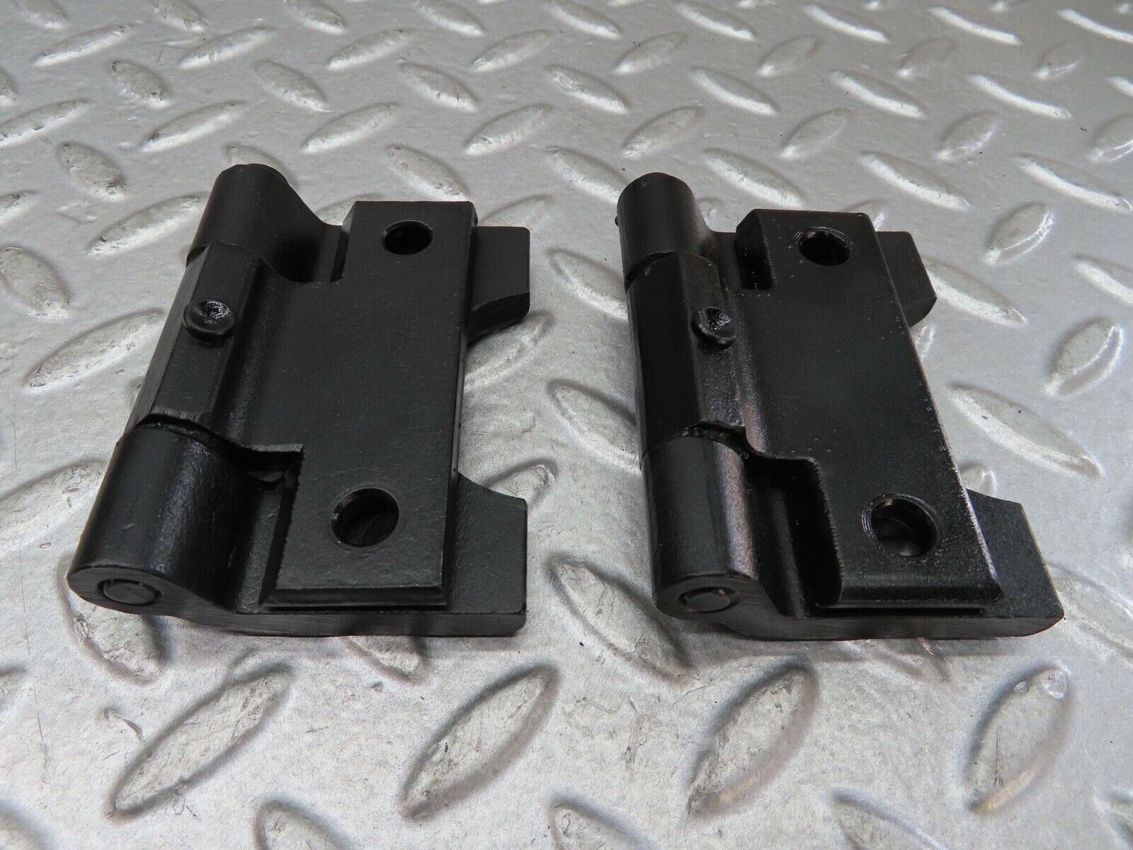 18787 Mercedes-Benz W116 Right Door Hinges Pair