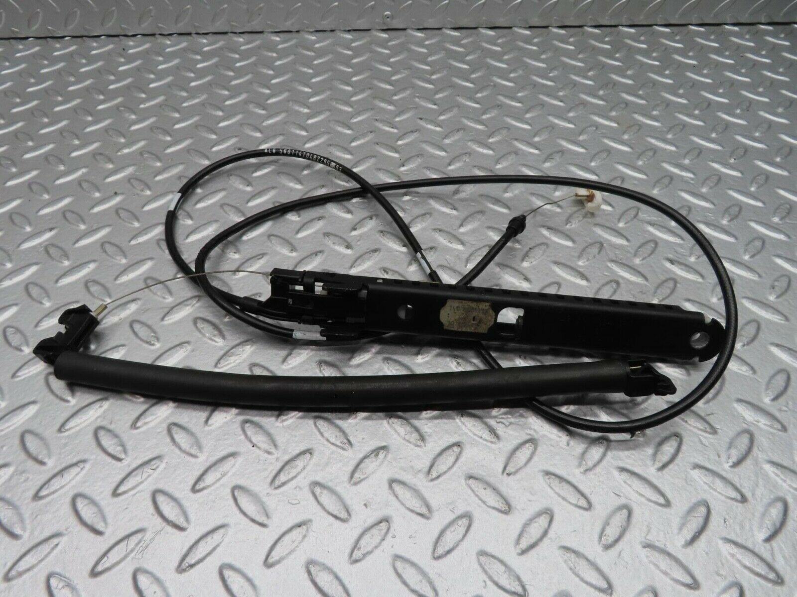 15040 Mercedes-Benz W140 S320 Rear Right Head Rest Folding Mechanism Cable