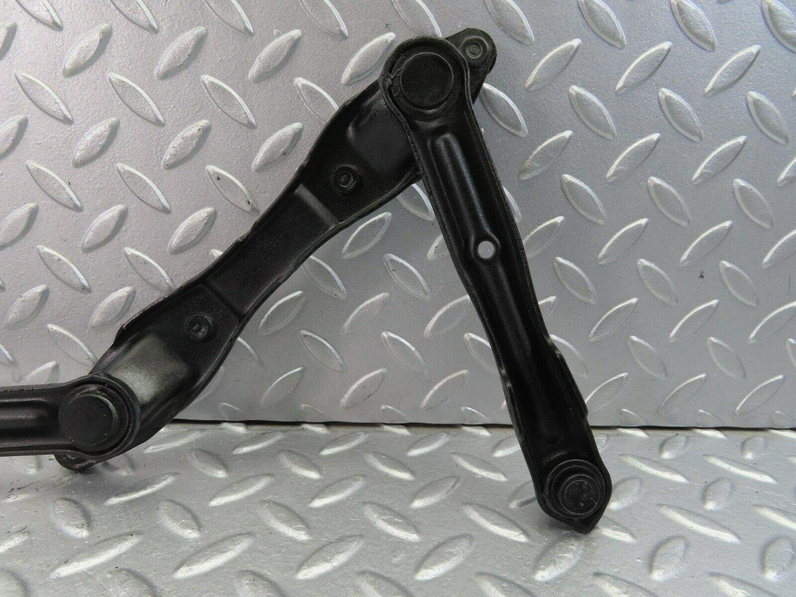 10588 Mercedes-Benz W201 190E Bonnet Hinge Right