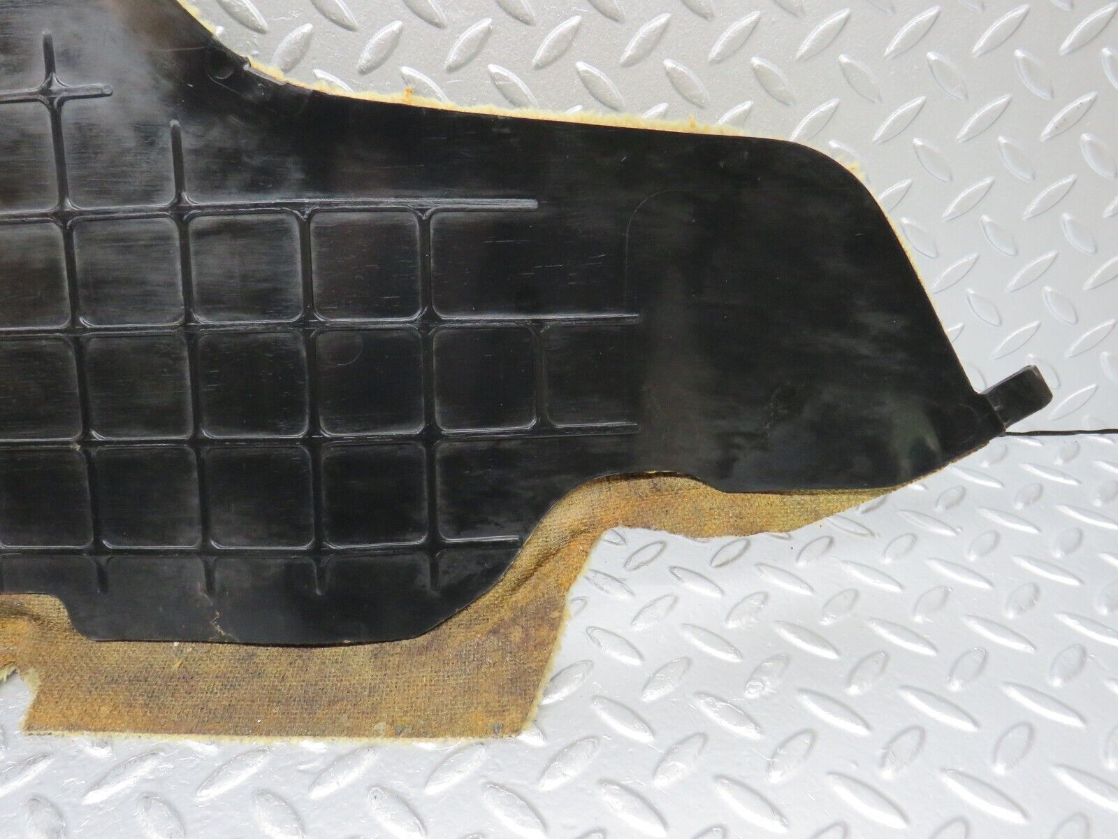 34383 Mercedes-Benz C126 380SEC Coupe Centre Console Carpet Right 1266831225