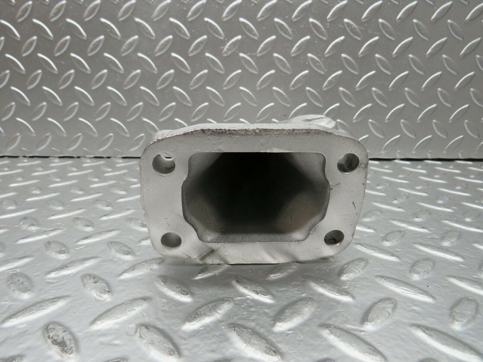 24110 Mercedes-Benz W123 280E Engine Mount Bracket 1232230304