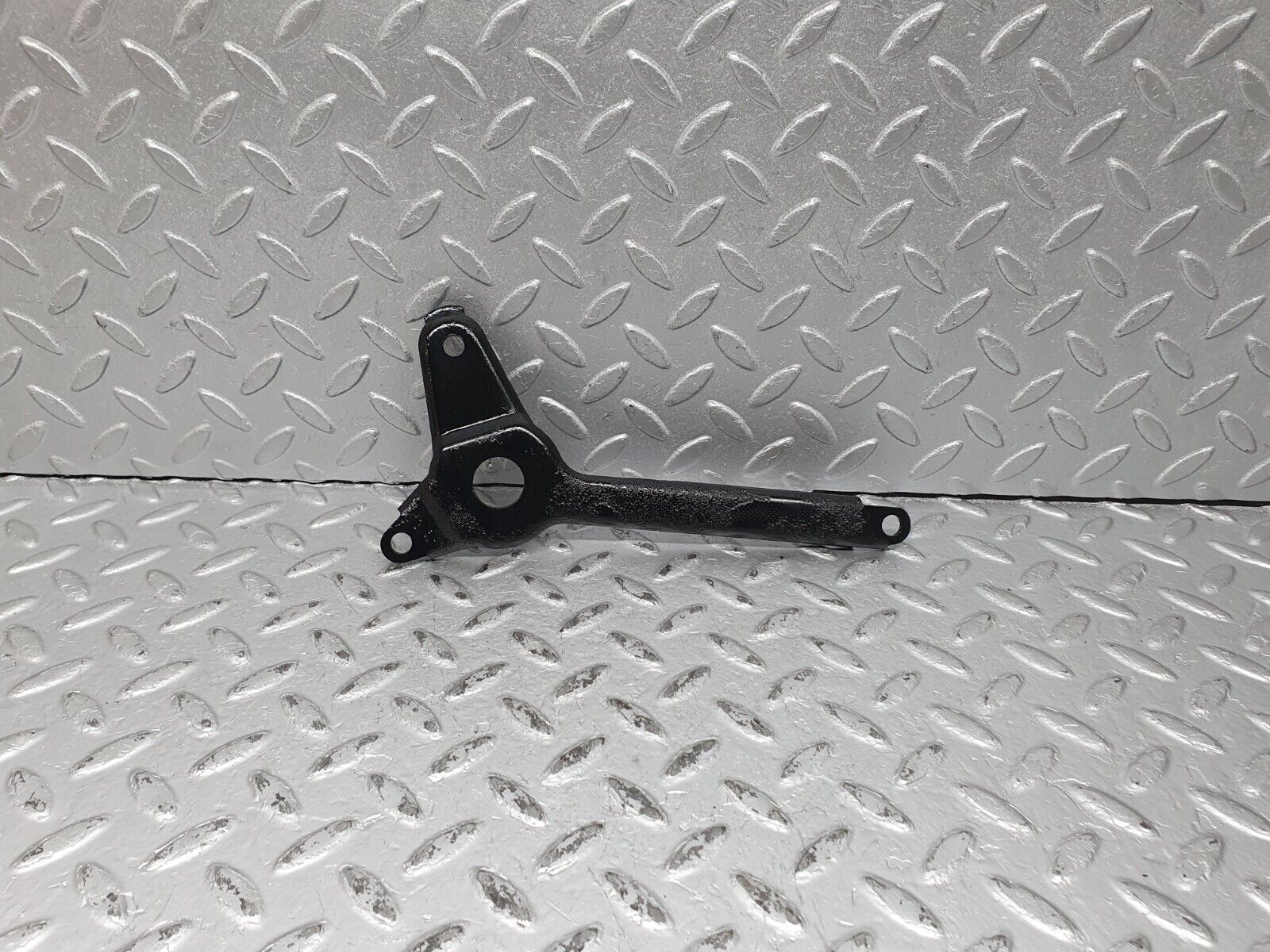 41230 Mercedes-Benz W126 300SE Belt Tensioner Bracket 1032021240