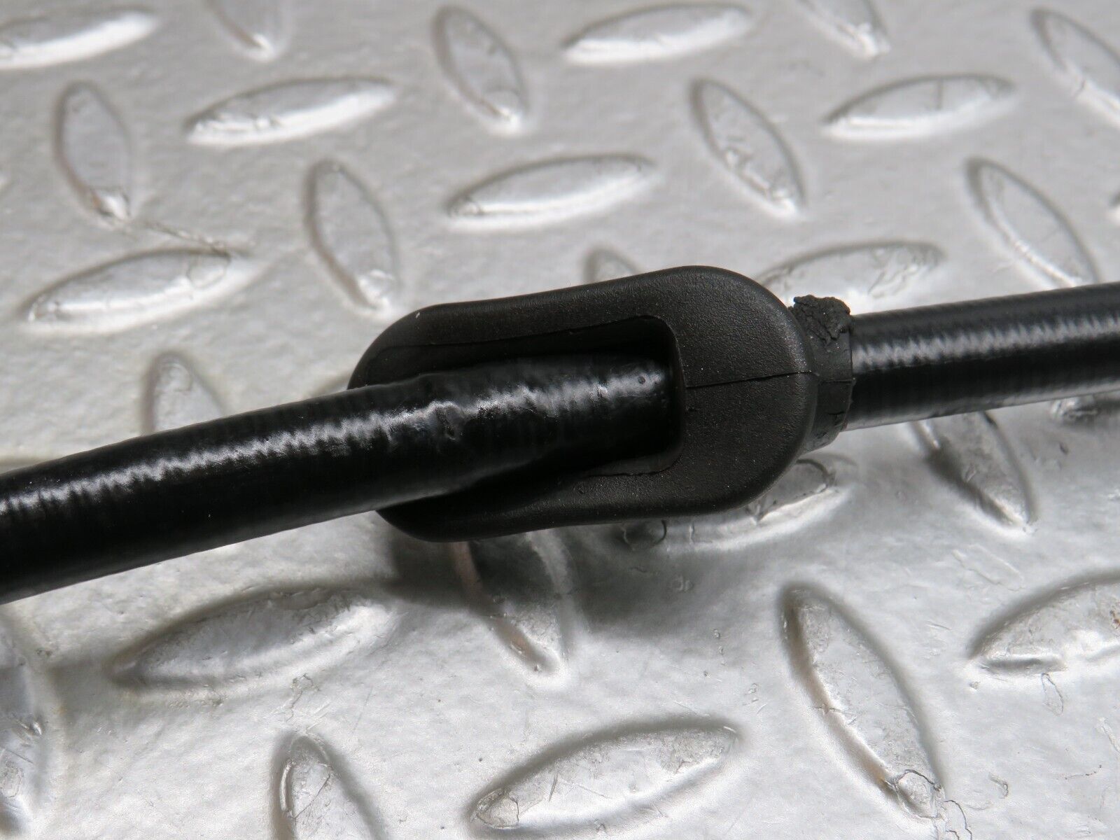 39668 Mercedes-Benz R129 320SL Coupe Handbrake Cable 1294202985