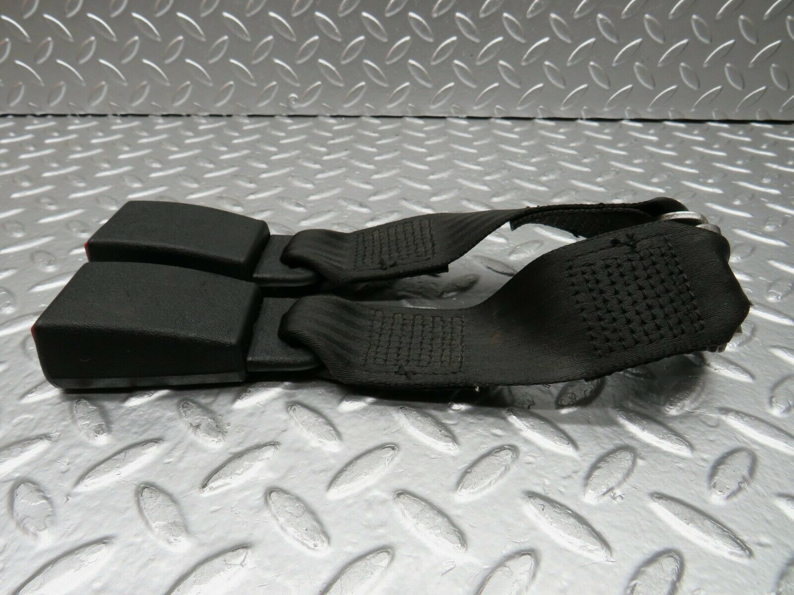 24060 Mercedes-Benz W123 280E Seat Belt Buckle Rear 1238607369