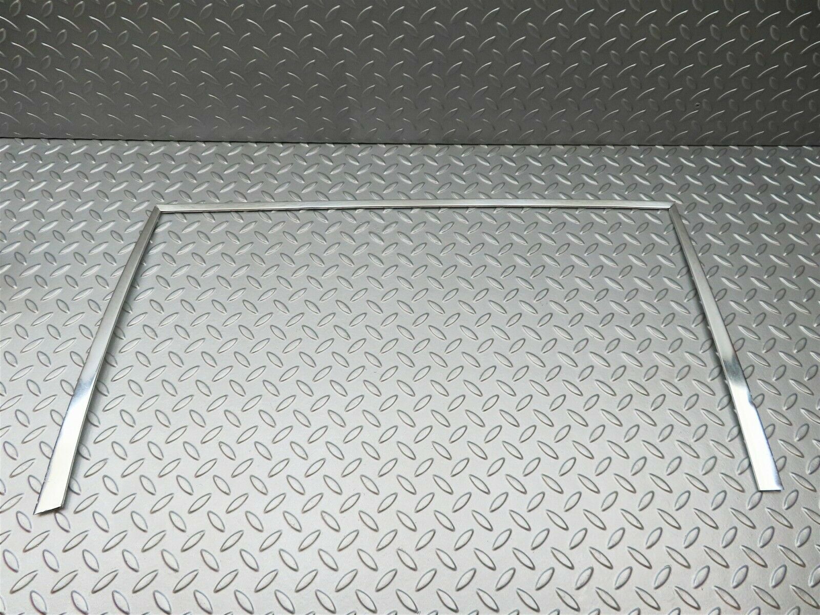 3737 Mercedes-Benz S123 200T Wagon Door Chrome Window Frame Rear Right