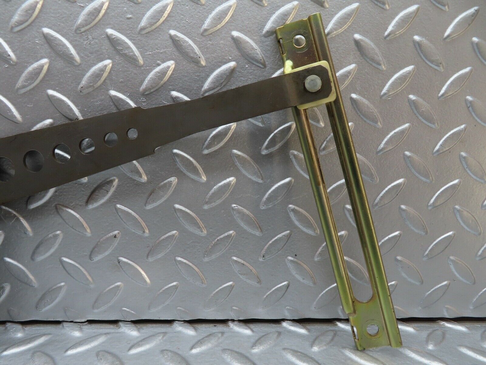 21206 Mercedes-Benz W123 230E Rear Left Manual Window Regulator