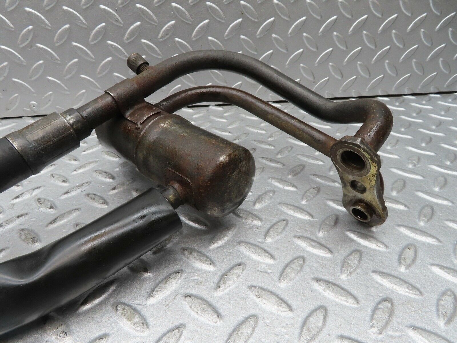 17083 Mercedes-Benz C107 380SLC Air Condition Compressor Hose Pipe