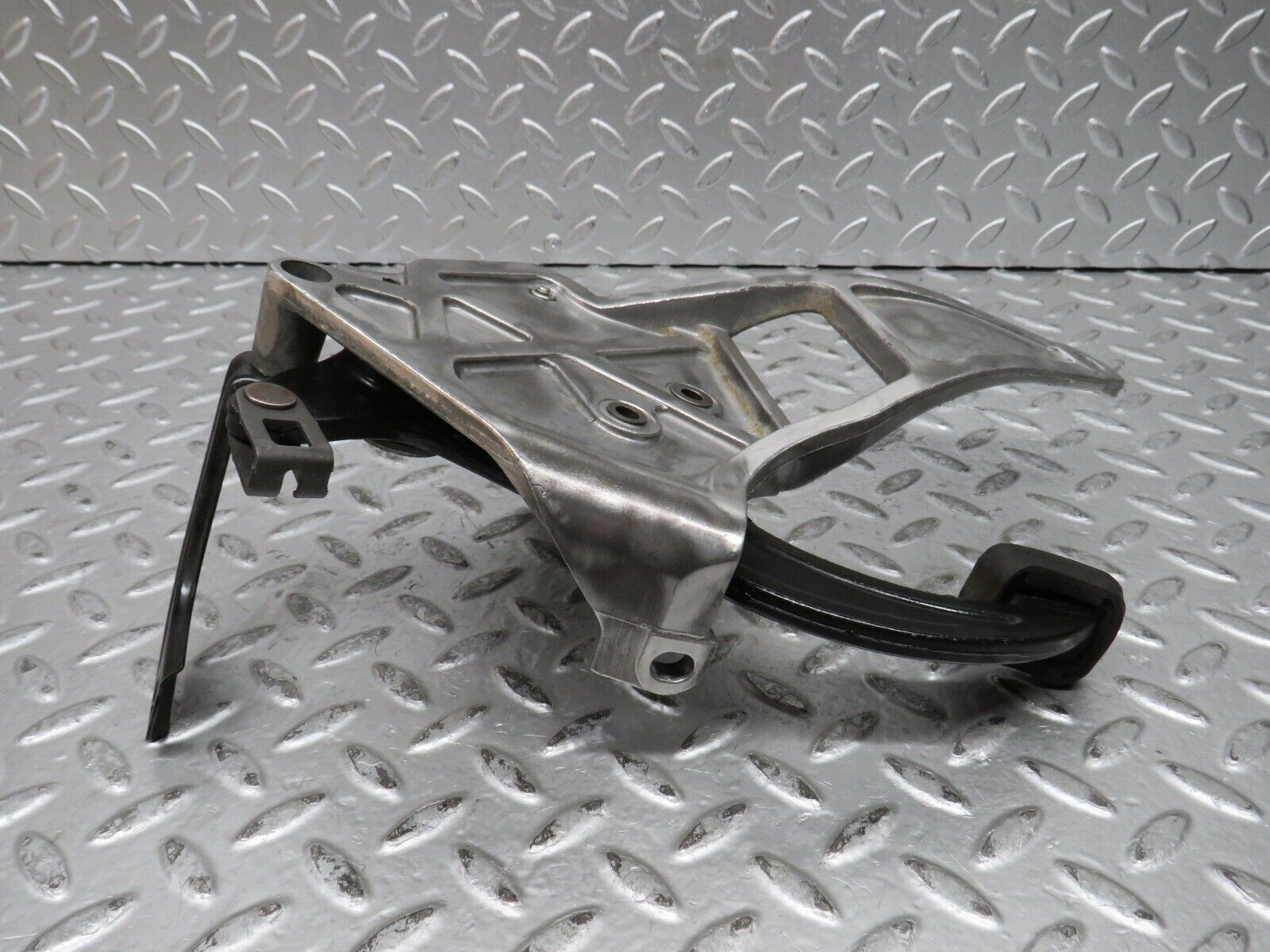 28972 Mercedes-Benz C124 320CE Coupe Parking Brake Pedal 1244270736 1244270801