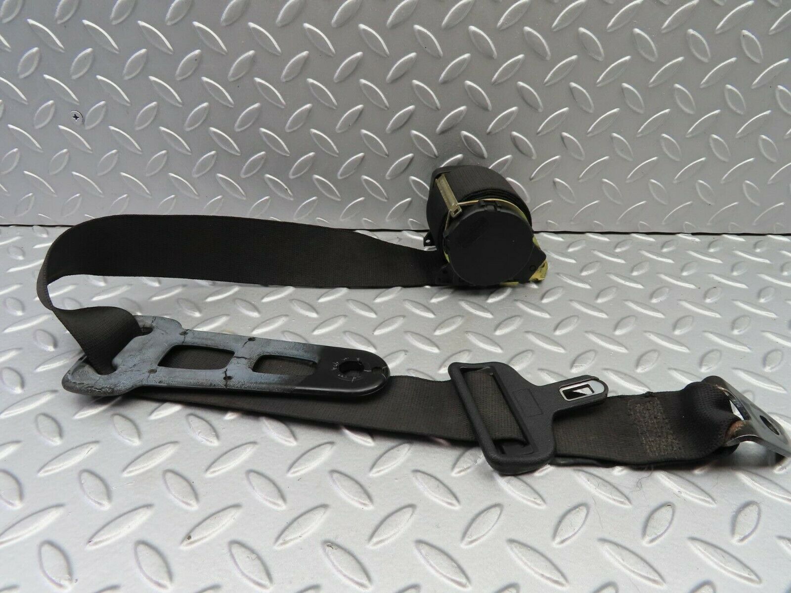 6738 Mercedes-Benz S124 E220 Wagon Seat Belt For Third Row Seat 1248602785