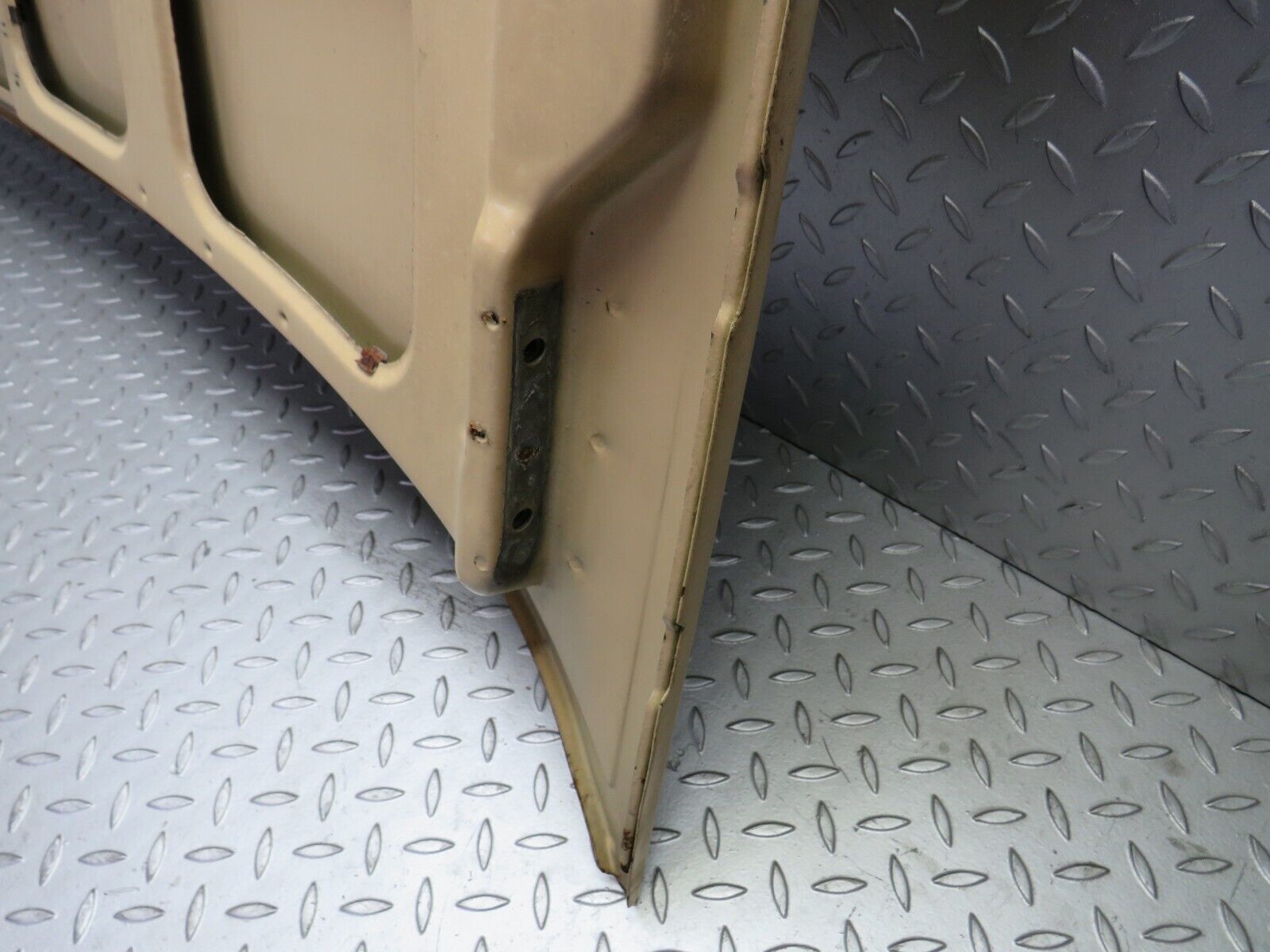 30037 Porsche 924 Bonnet