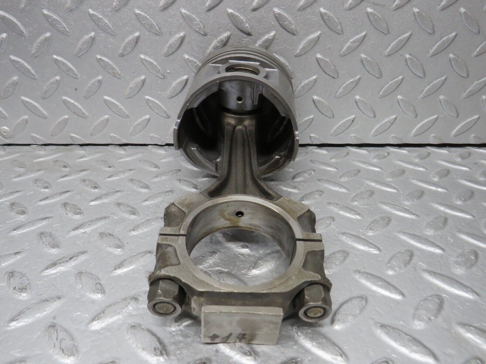 37630 Mercedes-Benz W109 300SEL Piston With Connecting Rod 91.5 mm