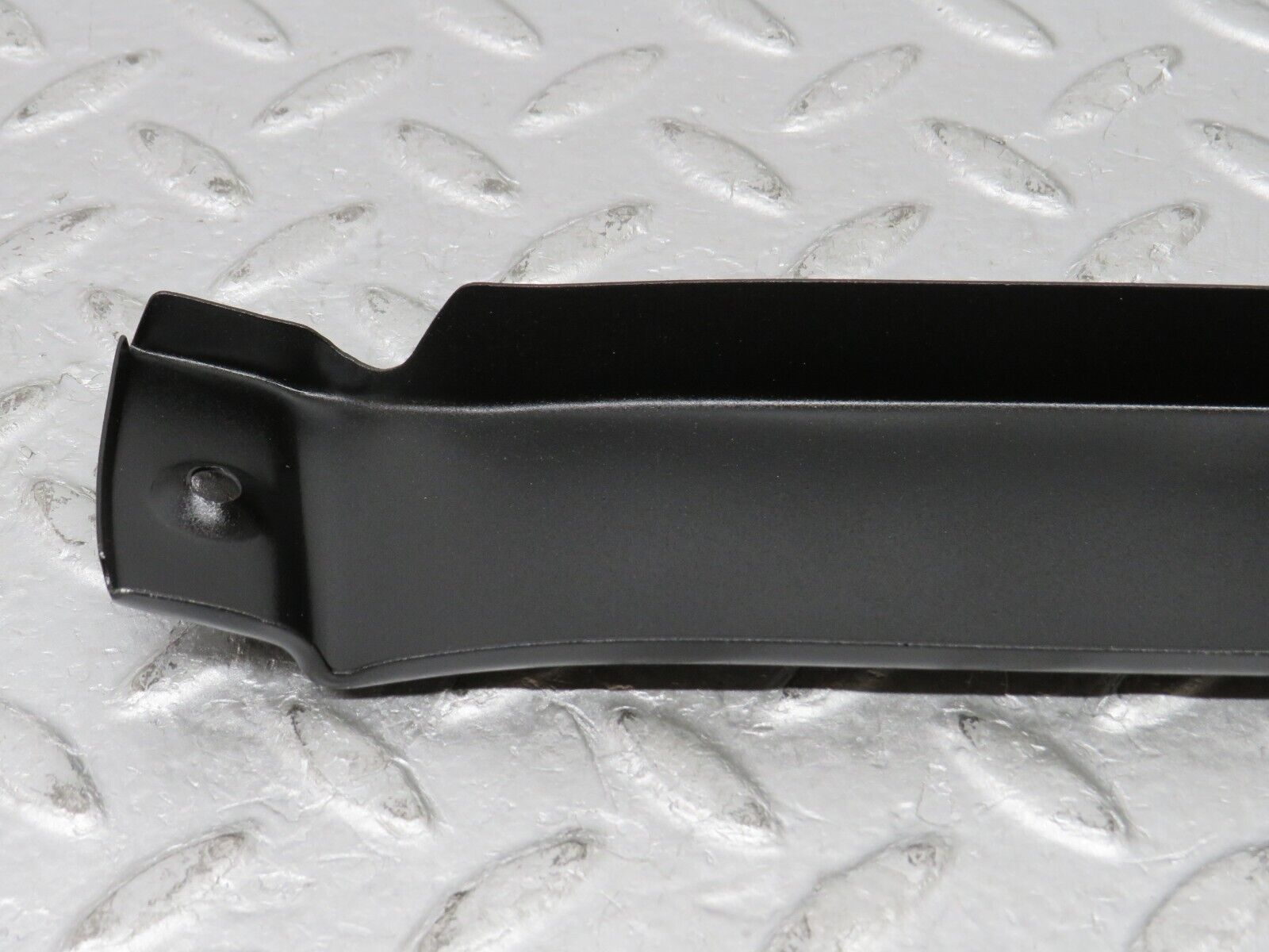 36342 Mercedes-Benz W126 420SE Under Headlight Trim Right Side