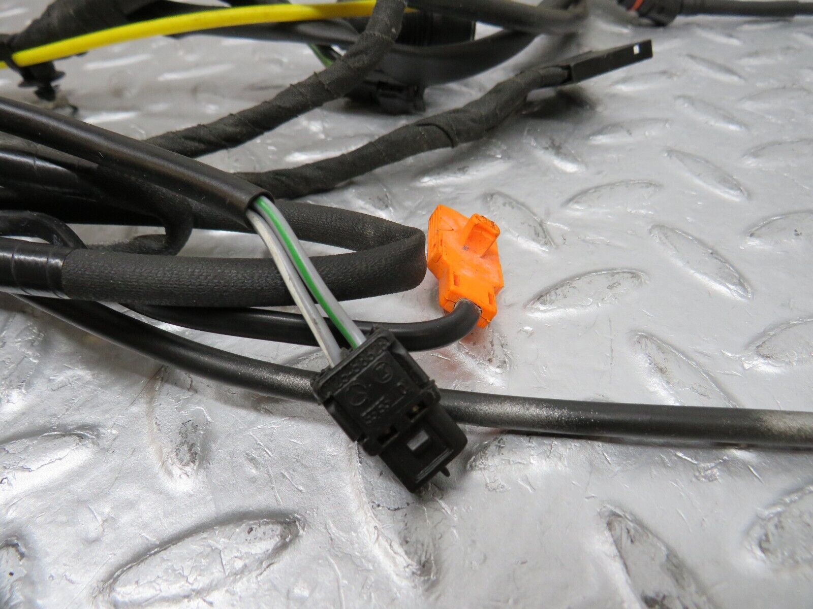 35307 Mercedes-Benz W140 Door Wire Harness 1404409637