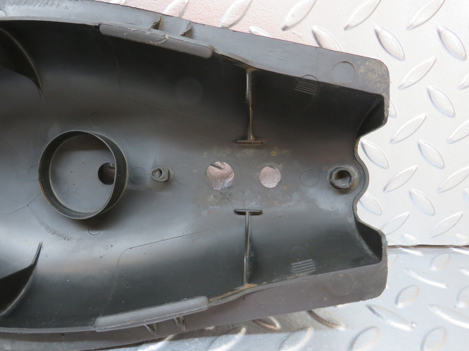 25687 Mercedes-Benz W124 280E Rear Control Arm Cover 1293520189