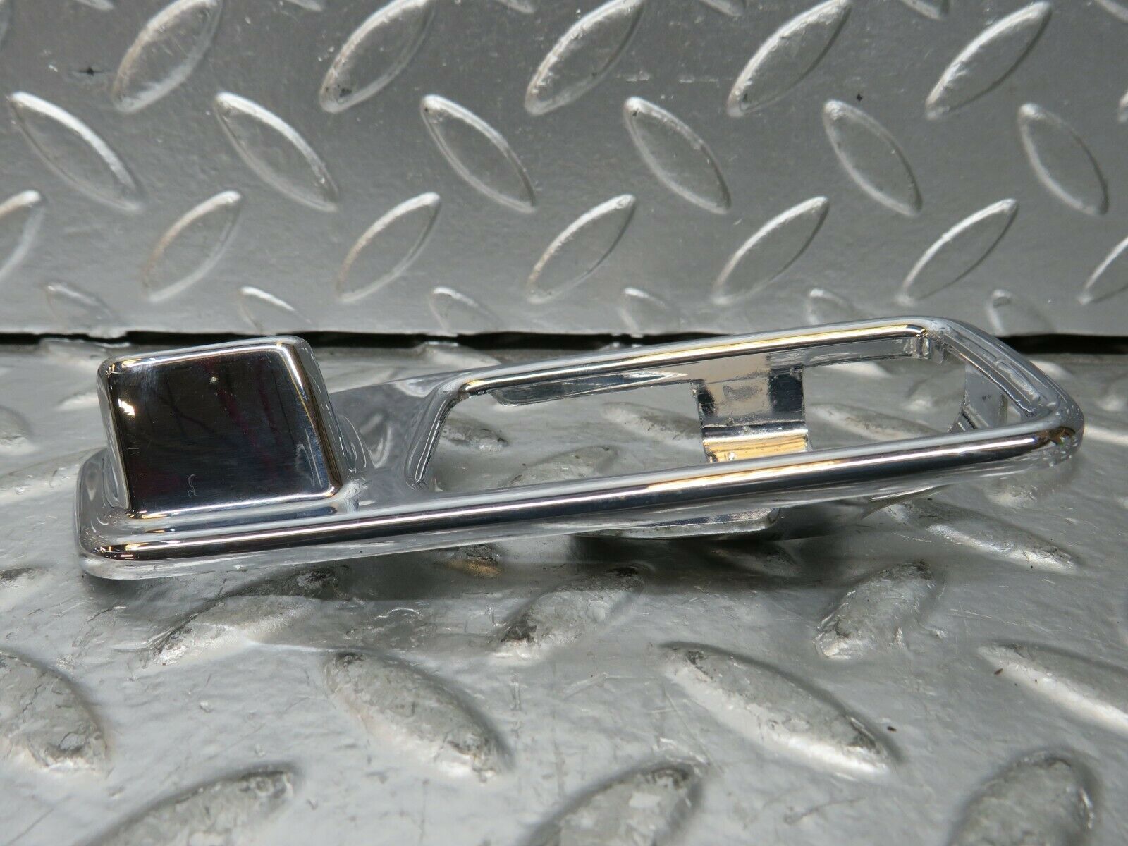 23259 Mercedes-Benz W116 350SE Rear Right Door Handle Surround 1087660211