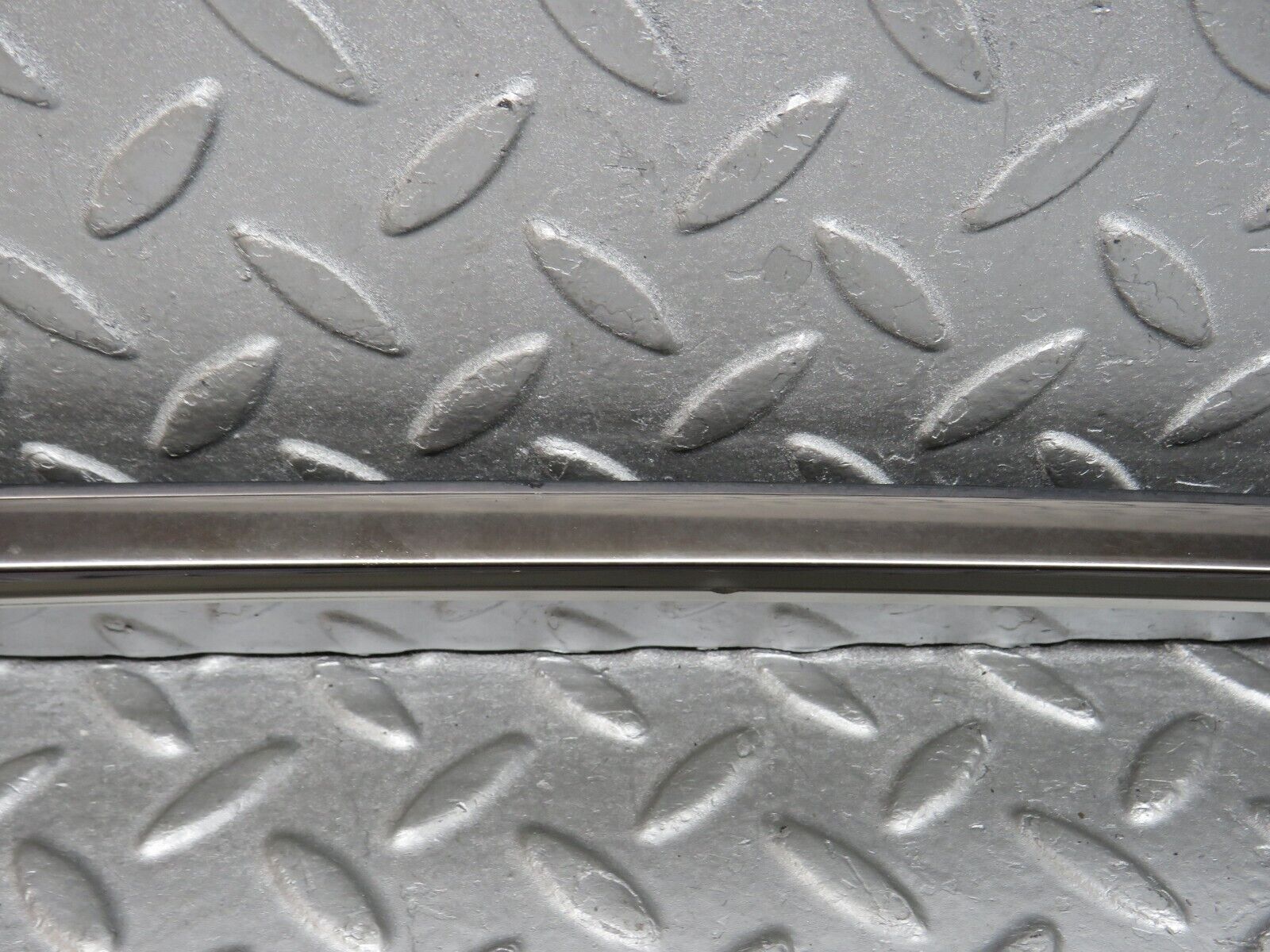 39657 Mercedes-Benz R129 320SL Coupe A Pillar Chrome Trim Cover Left Side