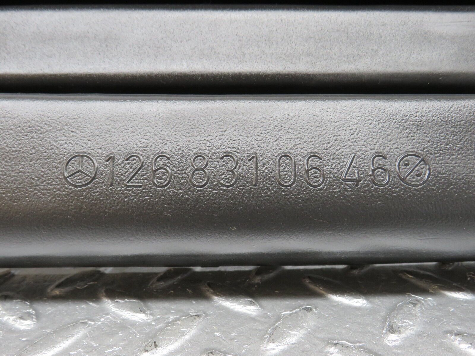 34341 Mercedes-Benz C126 380SEC Coupe Air Duct Heating Pipe 1268310646