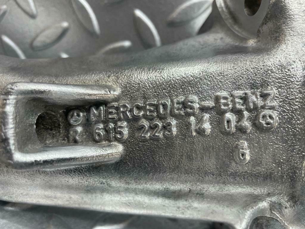 0207 Mercedes-Benz W116 350SE Engine Mount Bracket Right Side 6152231404