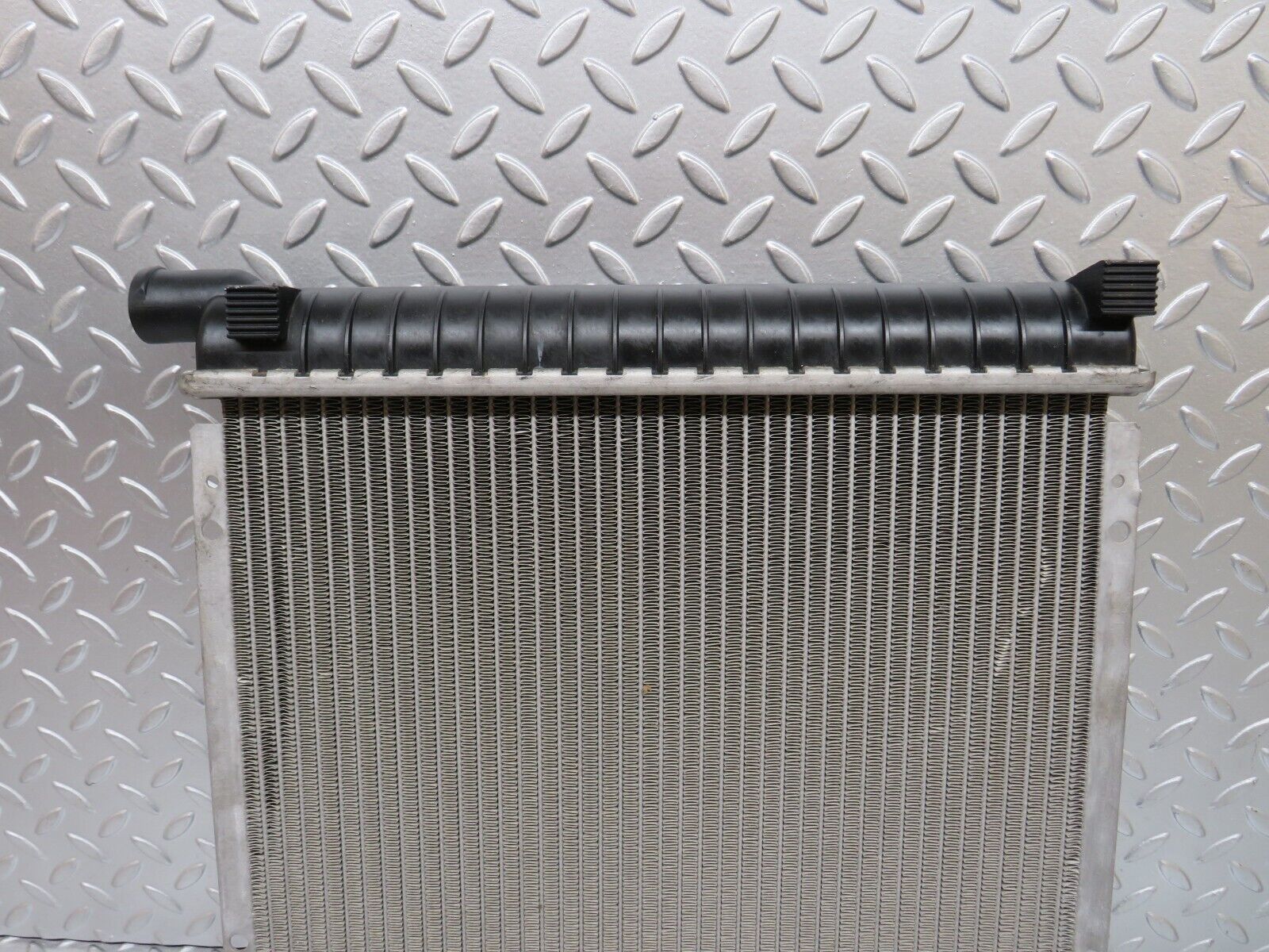 30894 Mercedes-Benz W201 190E 2.0L Engine Coolant Radiator RA 0170130