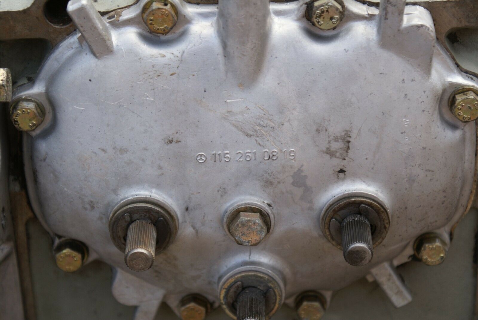 3060 Mercedes-Benz W115 220D Gearbox Manual 4 Speed 1152511001