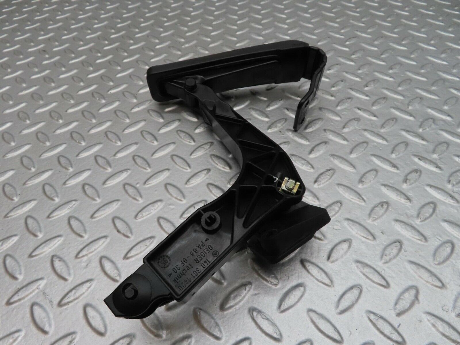 14941 Mercedes-Benz W140 S320 Accelerator Pedal 1403011420