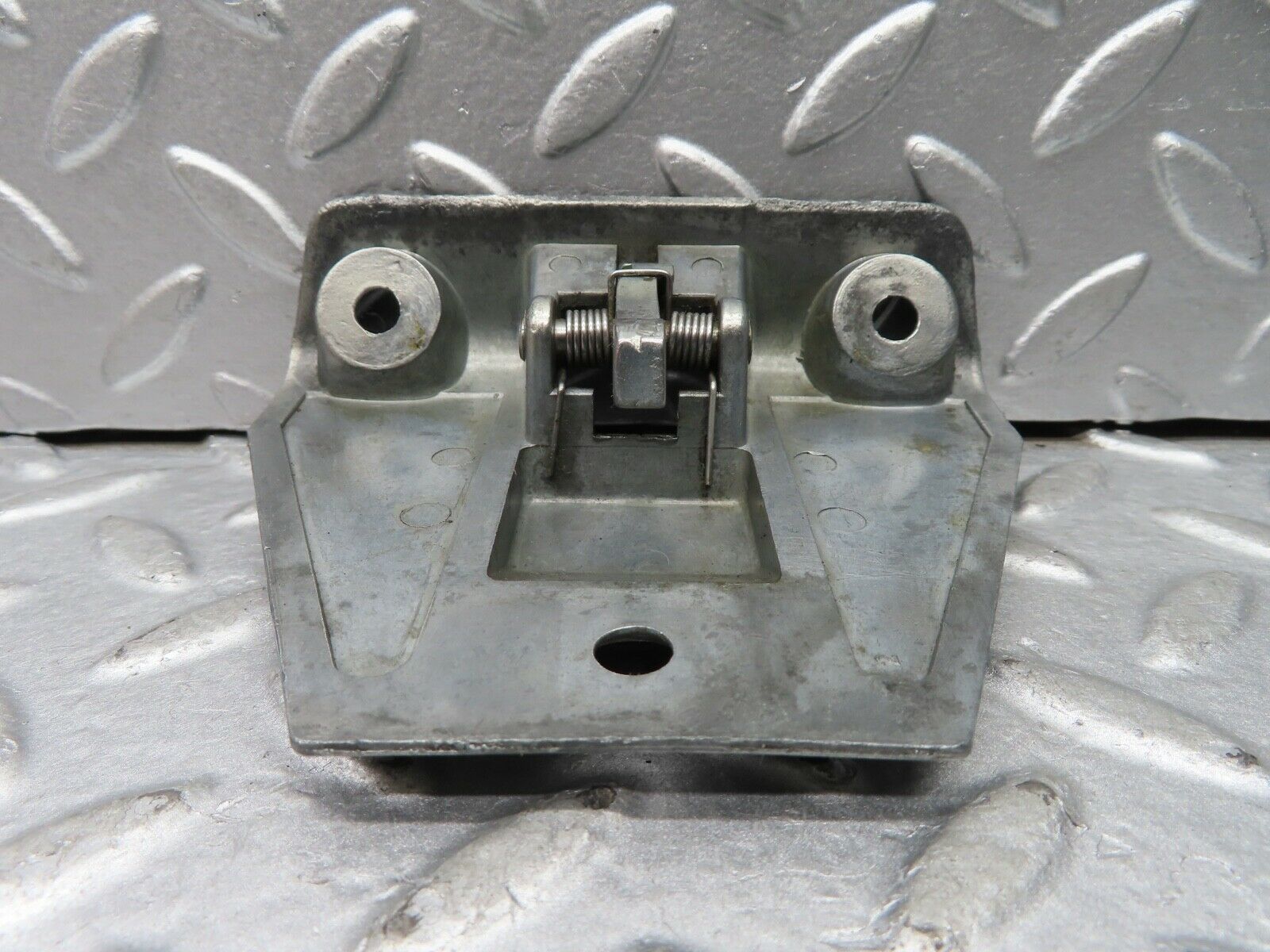 20346 Mercedes-Benz W114 280CE Coupe Trunk Lock Latch