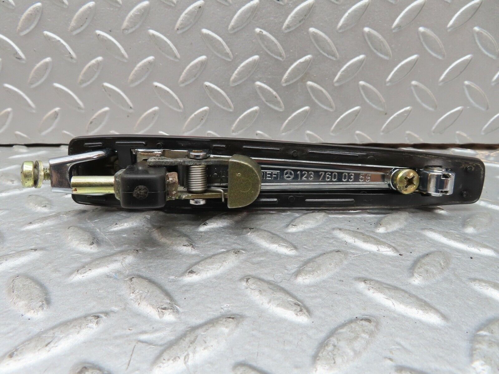 19151 Mercedes-Benz W123 300D Rear Exterior Door Handle 1237600359