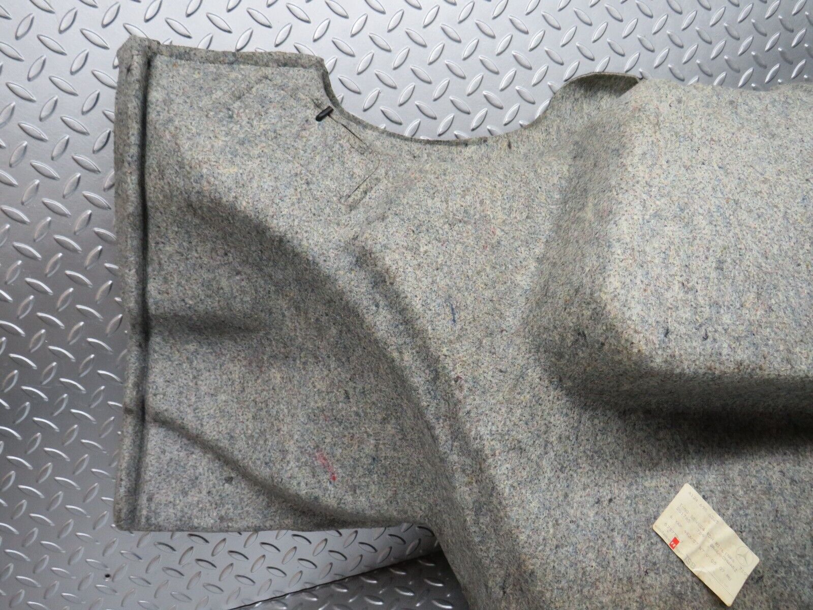 29229 Mercedes-Benz W124 230E Trunk Panel Cover Left 1246906325