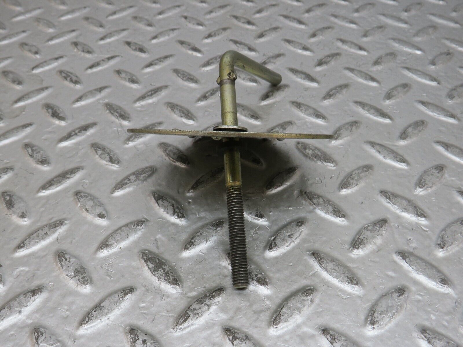 28299 Mercedes-Benz S123 240D Wagon Spare Wheel Holder