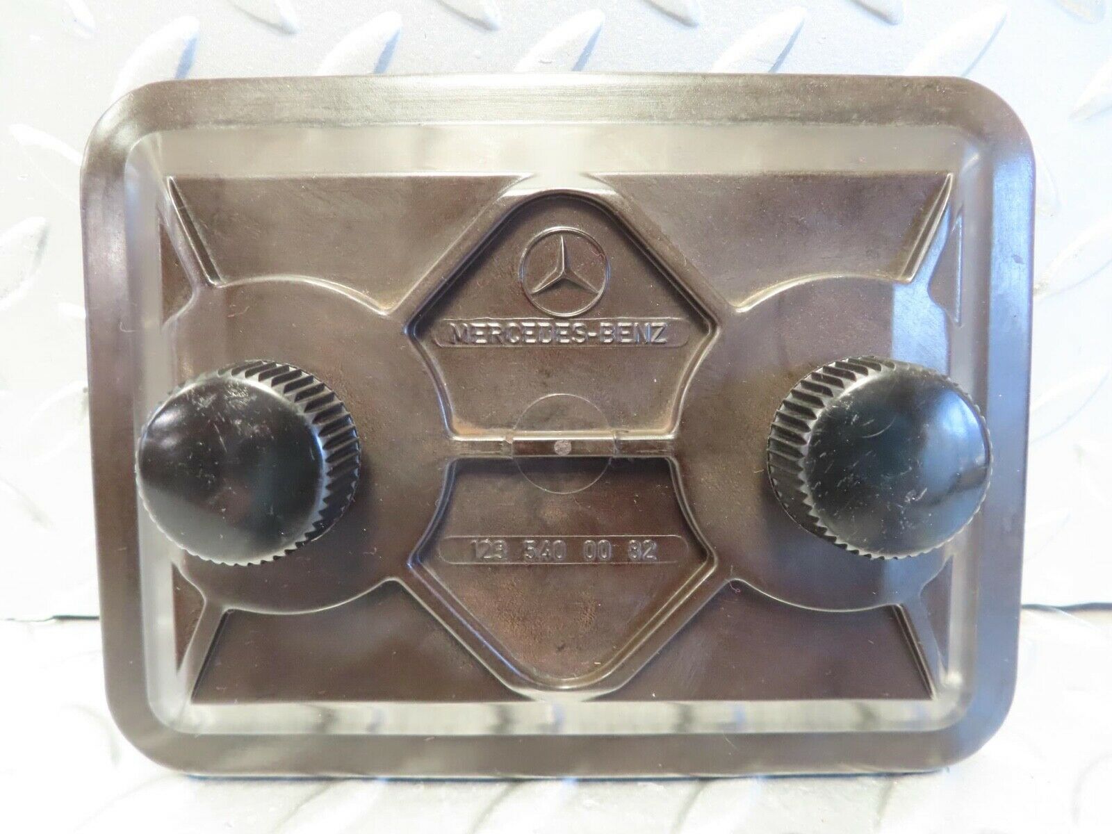 15434 Mercedes-Benz W123 230E Fuse Box Cover Lid 1235400082