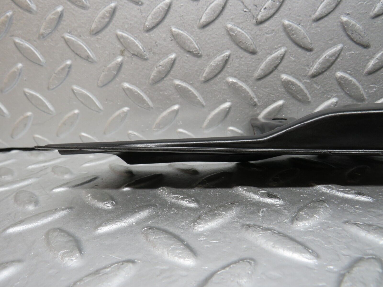 37788 Mercedes-Benz A124 320E Cabrio Rear Right Window Upper Support Bracket