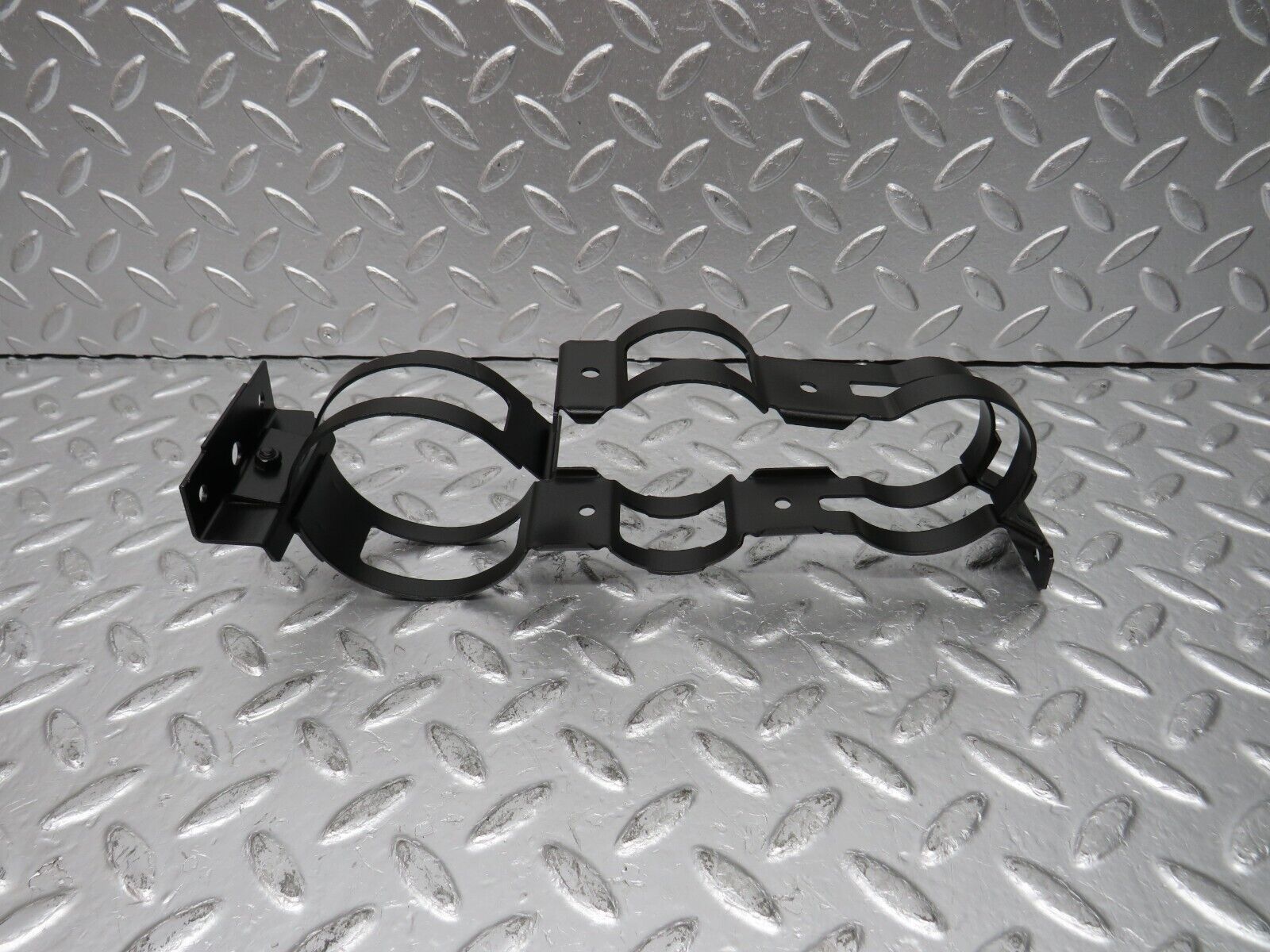 30862 Mercedes-Benz W201 190E 2.0L Fuel Pump Fuel Filter Bracket Holder