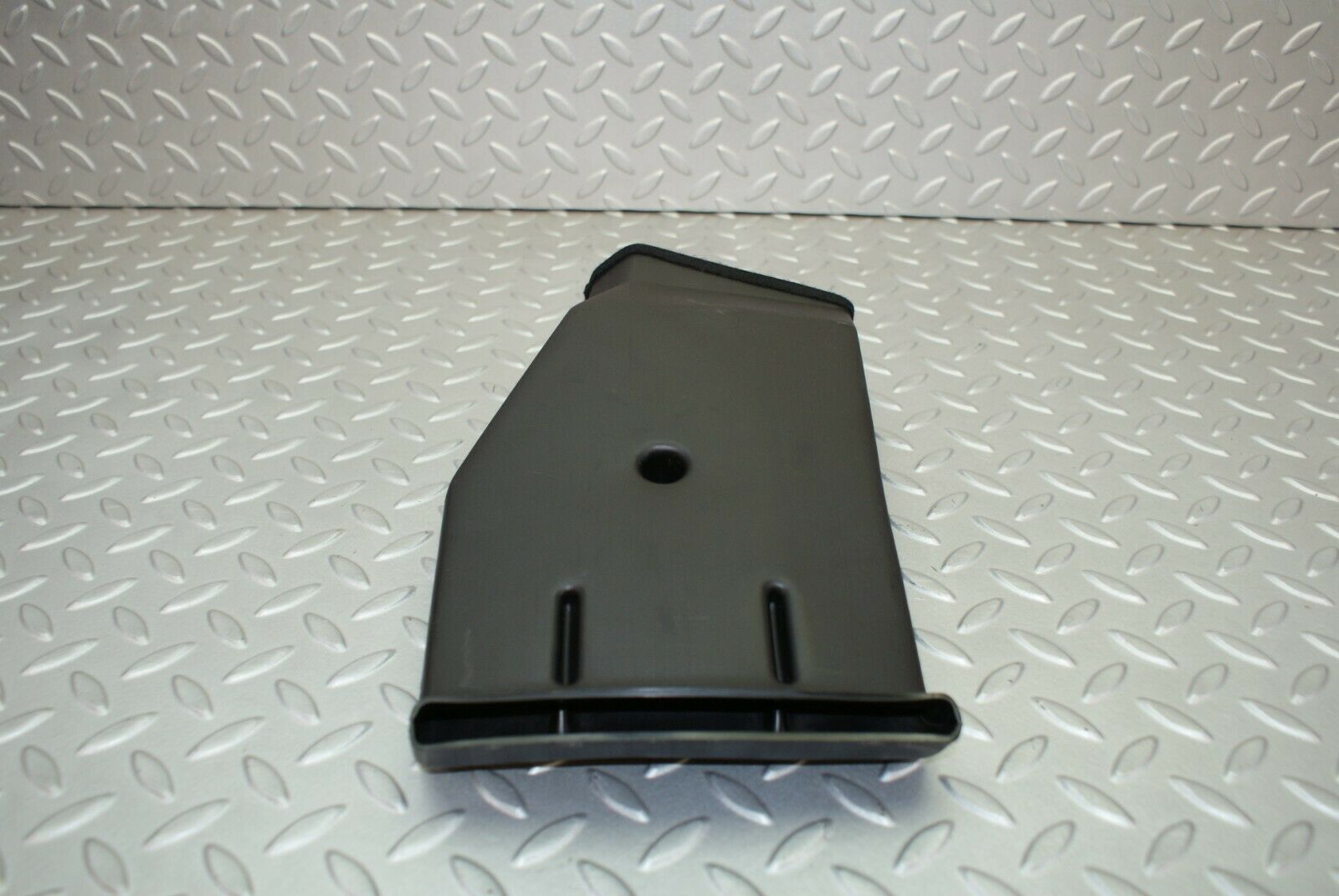 2755 Mercedes-Benz C123 280CE Coupe Air Duct Heater Ventilation Right