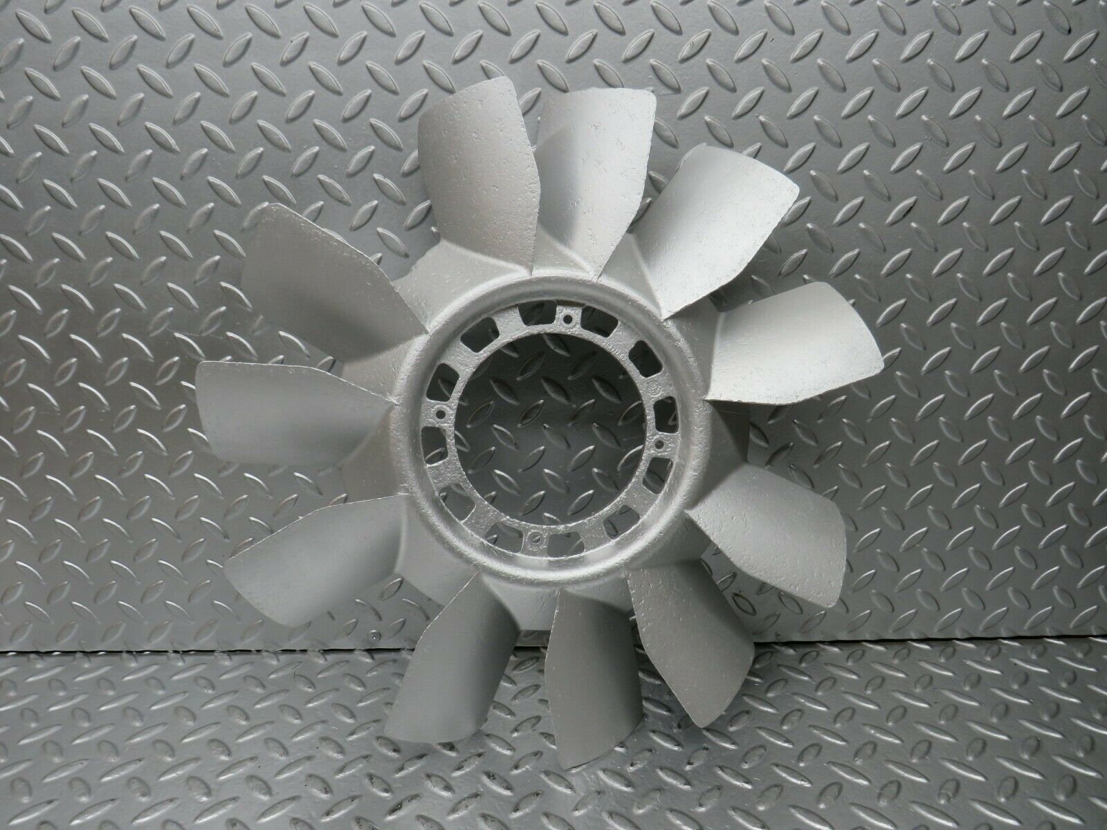 23330 Mercedes-Benz W116 350SE Engine Cooling Fan