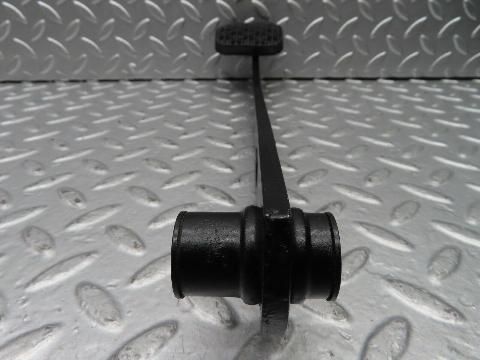 20871 Mercedes-Benz W114 250CE Coupe Brake Pedal With Rubber 1102910182