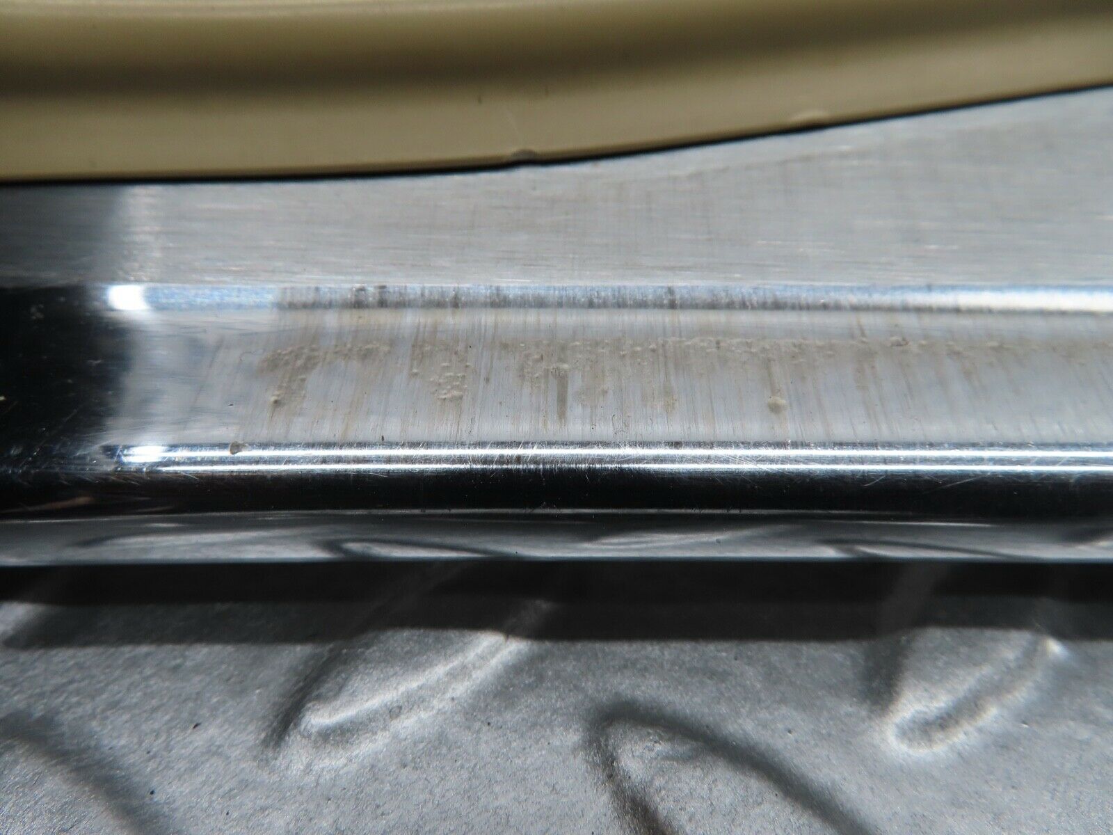 20016 Mercedes-Benz R129 300SL Coupe Right Door Sill Cream 1296800435