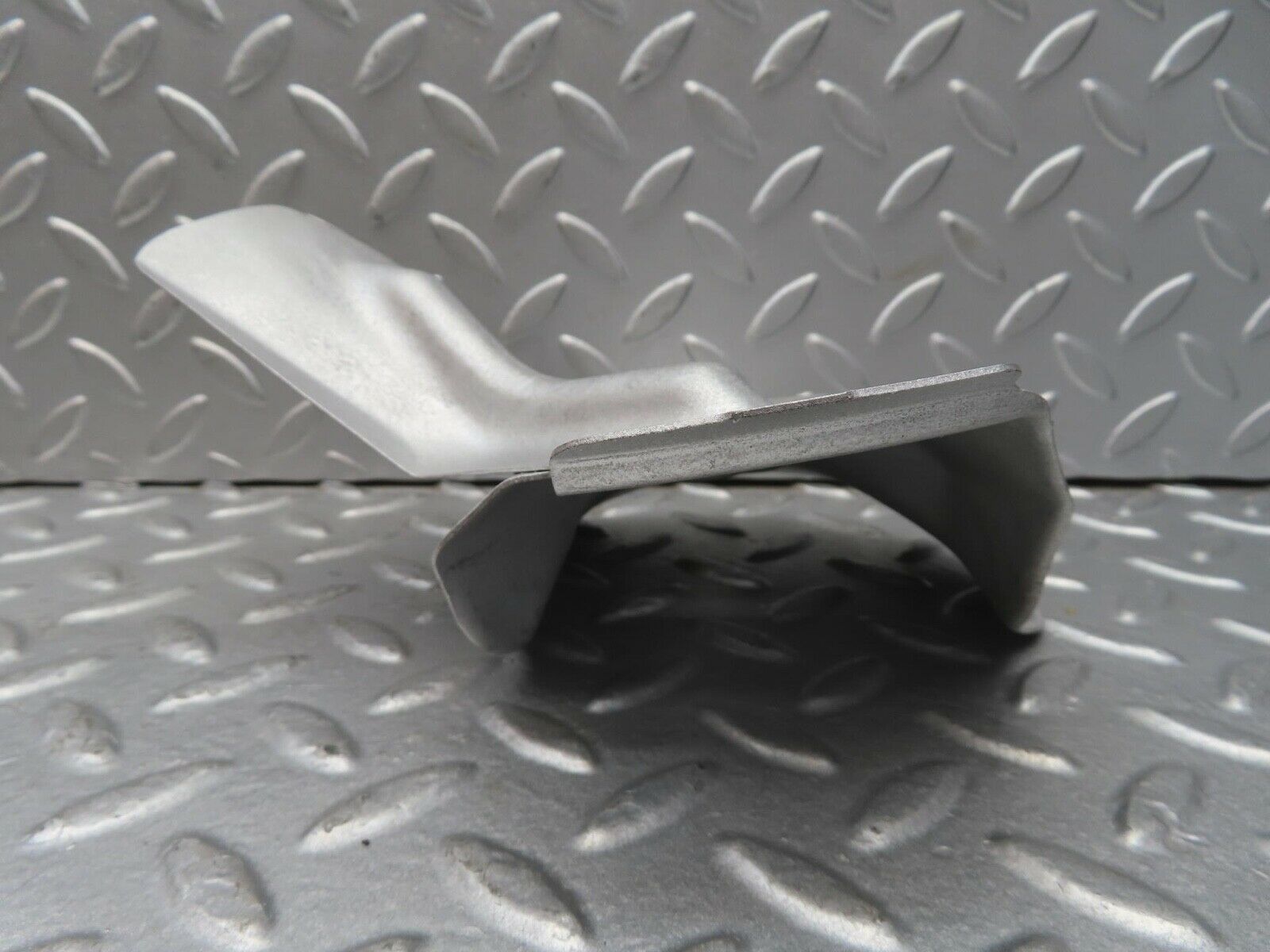 13421 Mercedes-Benz W220 S430 Engine Mount Heat Shield Left Right 2202400145