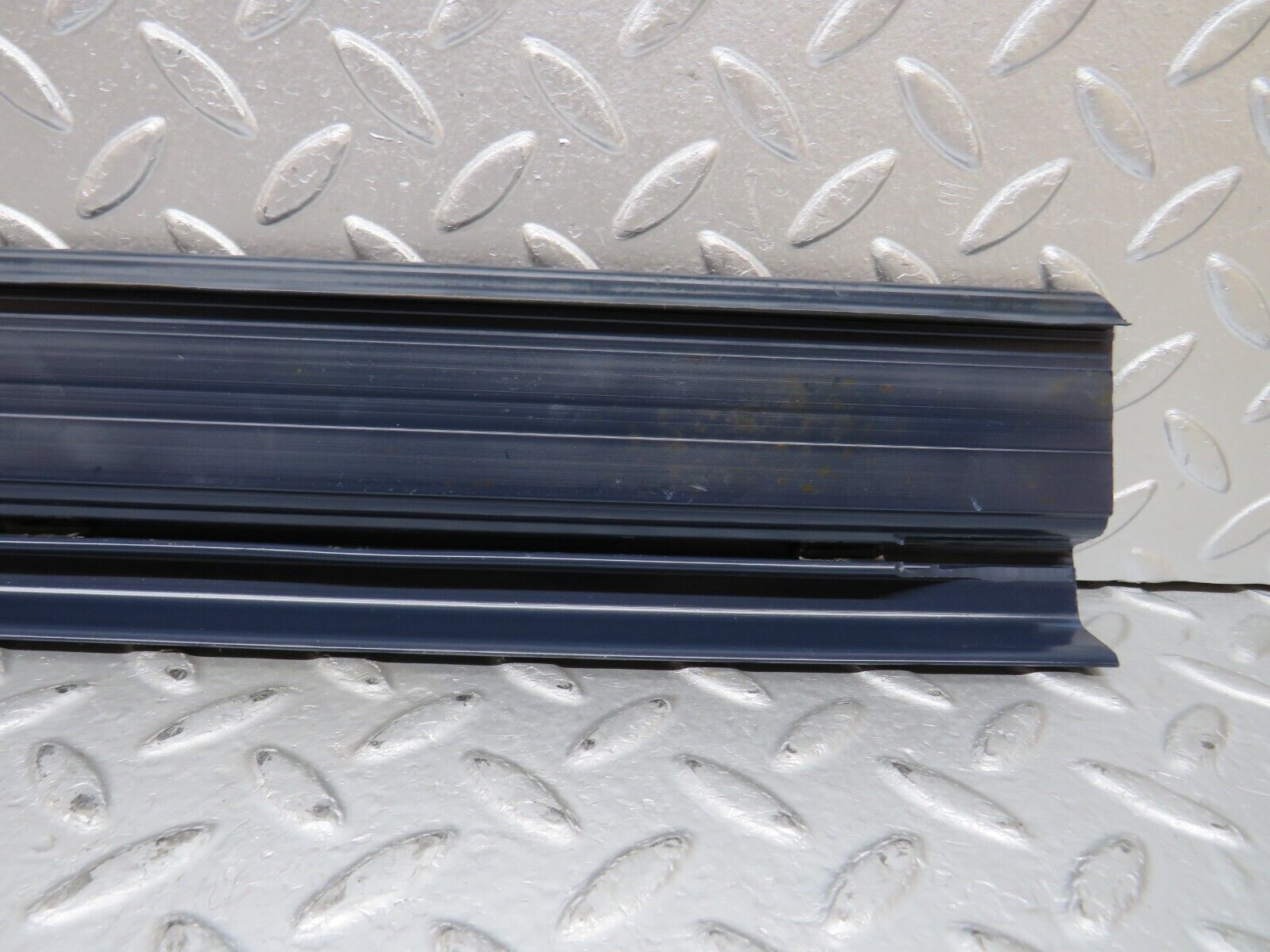 31960 Mercedes-Benz W123 230E Rear Right Door Sill Trim Blue