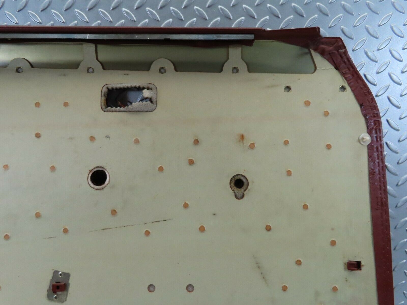 7602 Mercedes-Benz S123 230TE Wagon Front Right Door Card