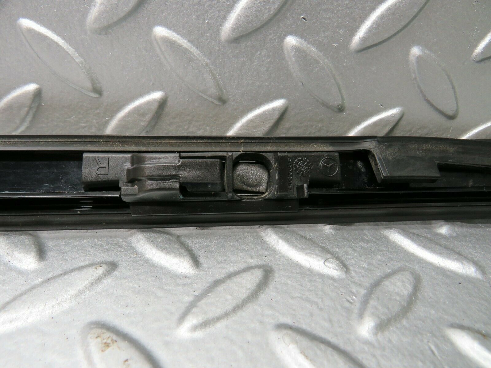 22632 Mercedes-Benz C124 E220 Coupe Roof Chrome Trim Right Side